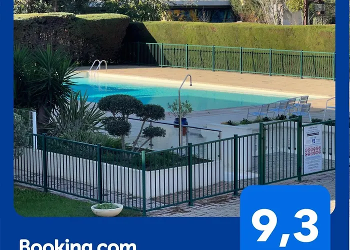 T2 Avec Veranda Et Piscine A Mandelieu La Napoule